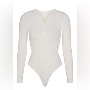 Woman white skims Henley long sleeve  bodysuit size medium